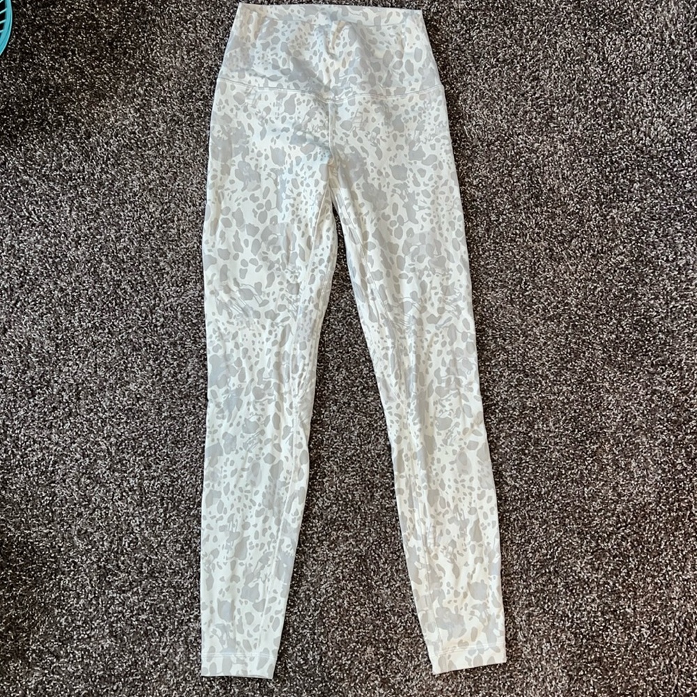 Lululemon leggings/sz 6